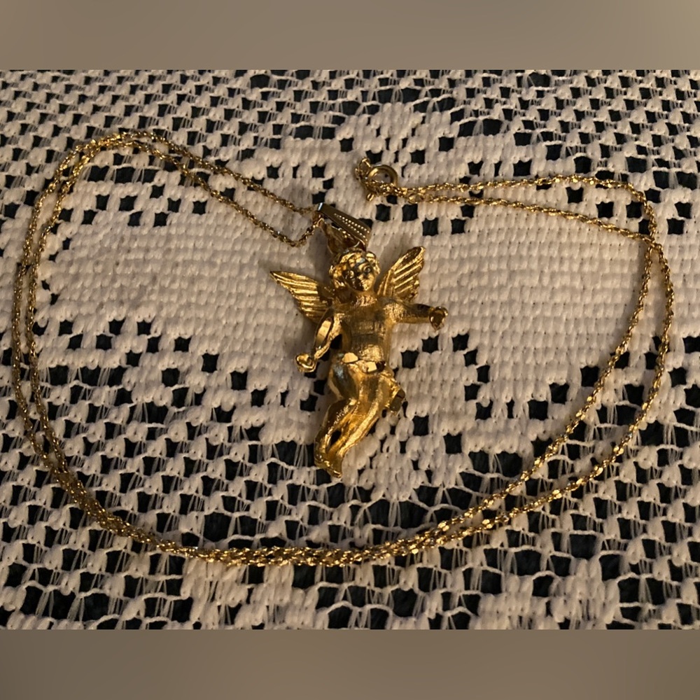 3/$25 Angel Cherub Pendant and Necklace - Picture 4 of 16